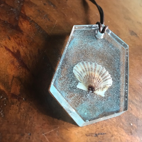 Jewelry - Shell Necklace